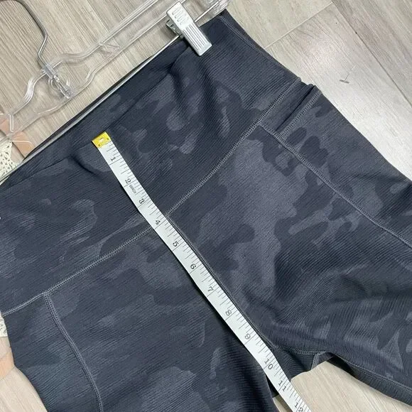 Sweaty Betty Super Sculpt Pocket Camo Leggings In Black Camo Embossed Size M - Picture 10 of 11